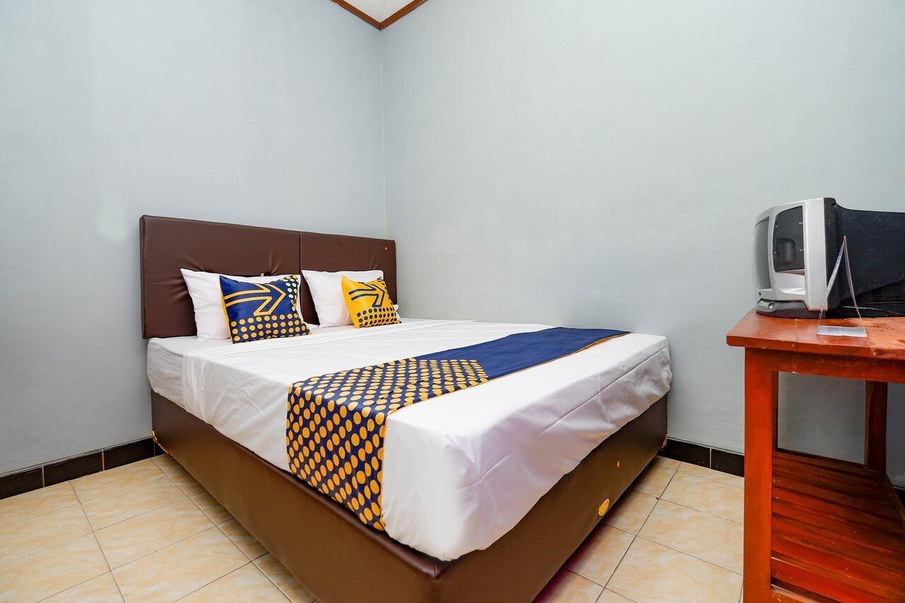 Hotel Spot On 2821 Griya Kawula Syariah Solo Esterno foto