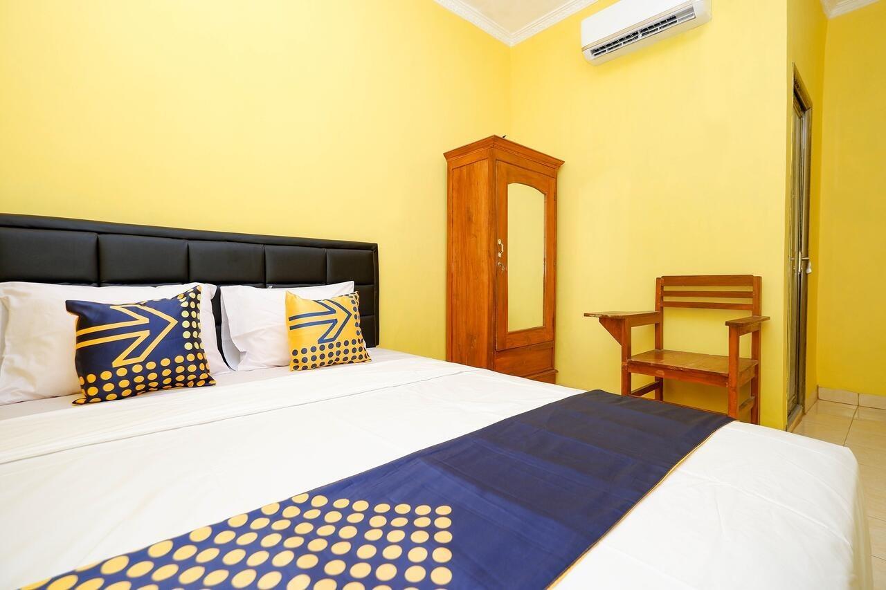 Hotel Spot On 2821 Griya Kawula Syariah Solo Esterno foto