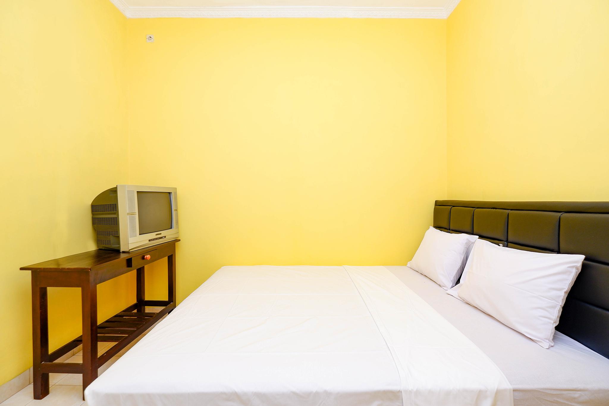 Hotel Spot On 2821 Griya Kawula Syariah Solo Esterno foto