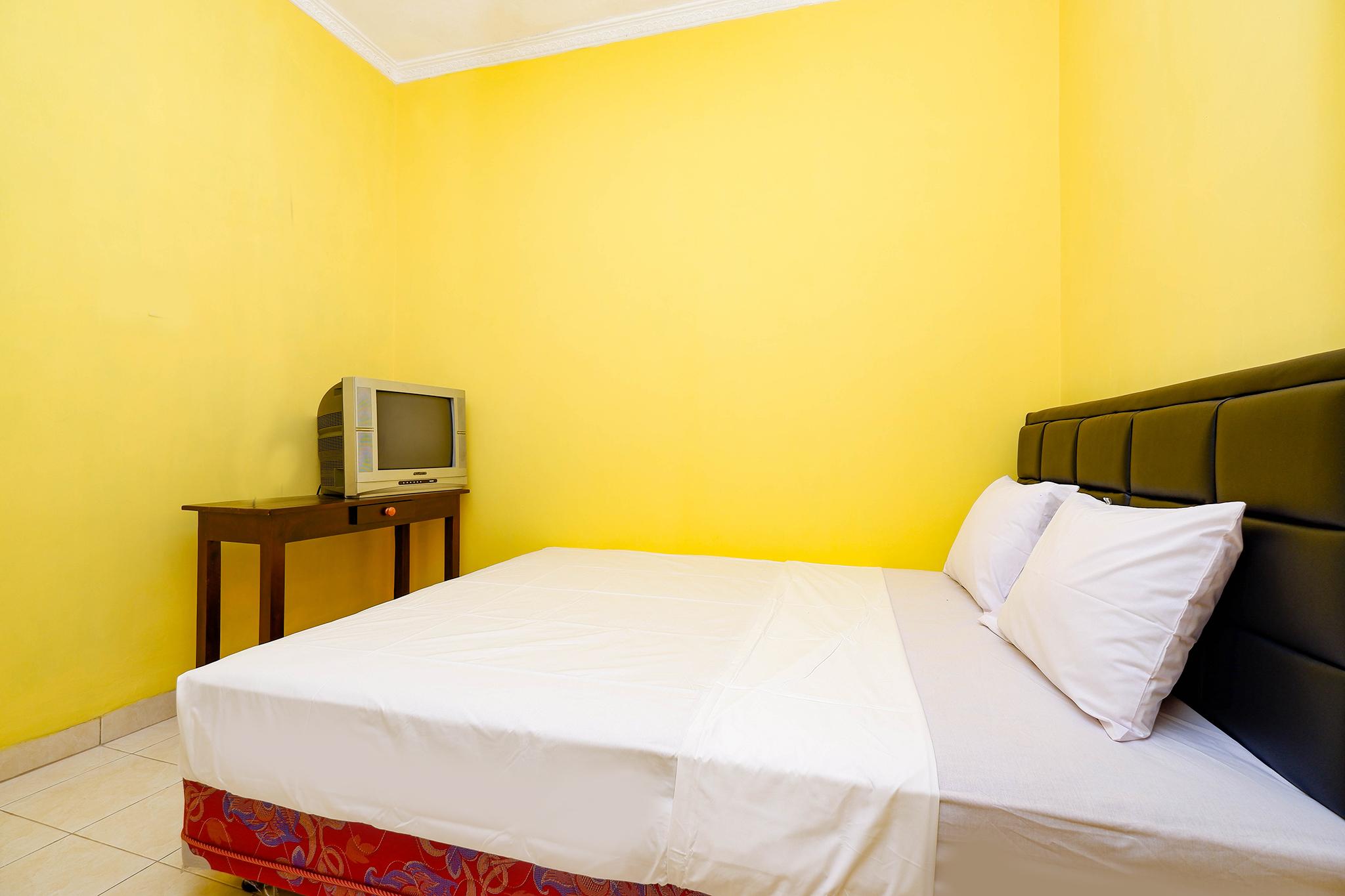 Hotel Spot On 2821 Griya Kawula Syariah Solo Esterno foto