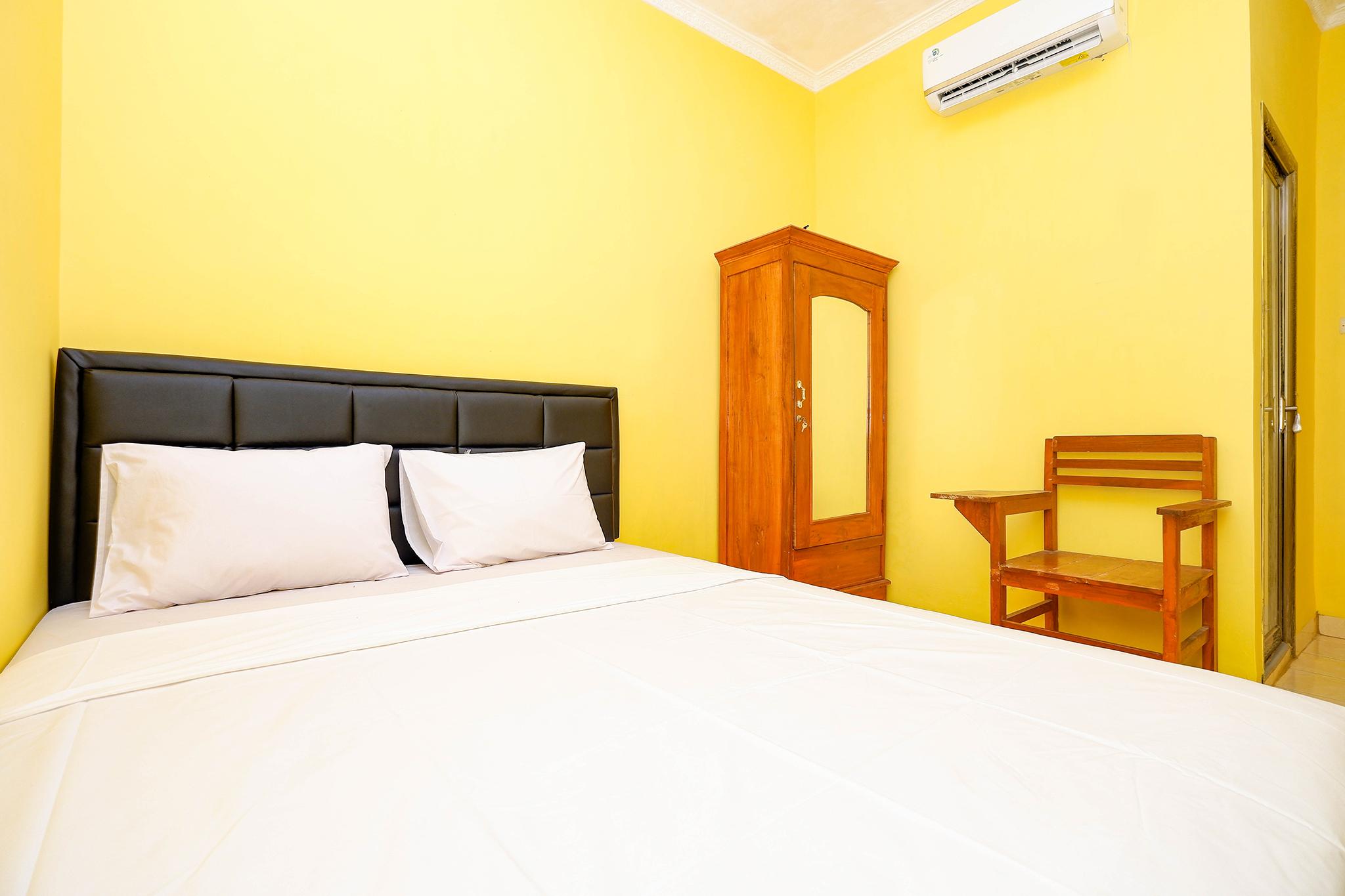 Hotel Spot On 2821 Griya Kawula Syariah Solo Esterno foto