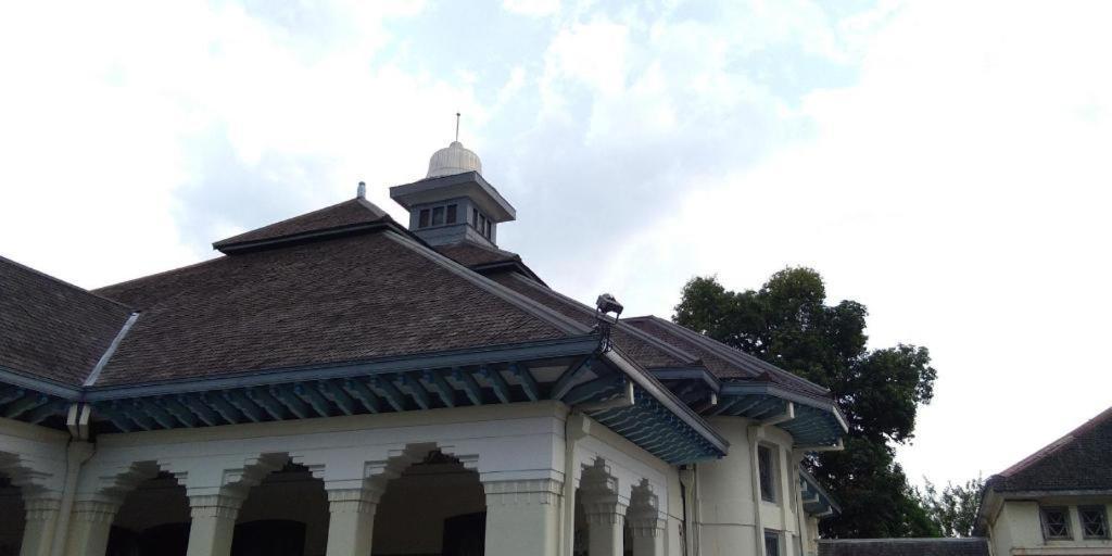 Hotel Spot On 2821 Griya Kawula Syariah Solo Esterno foto
